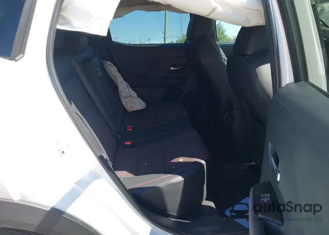 2025 Nissan Kicks Sr Intelligent Awd z USA, uszkodzony, nr VIN 3N8AP6DB2SL327508